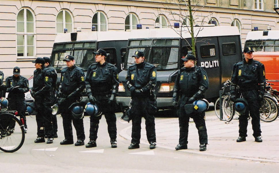 덴마크 경찰(출처: 위키미디어커먼즈 CC PD)