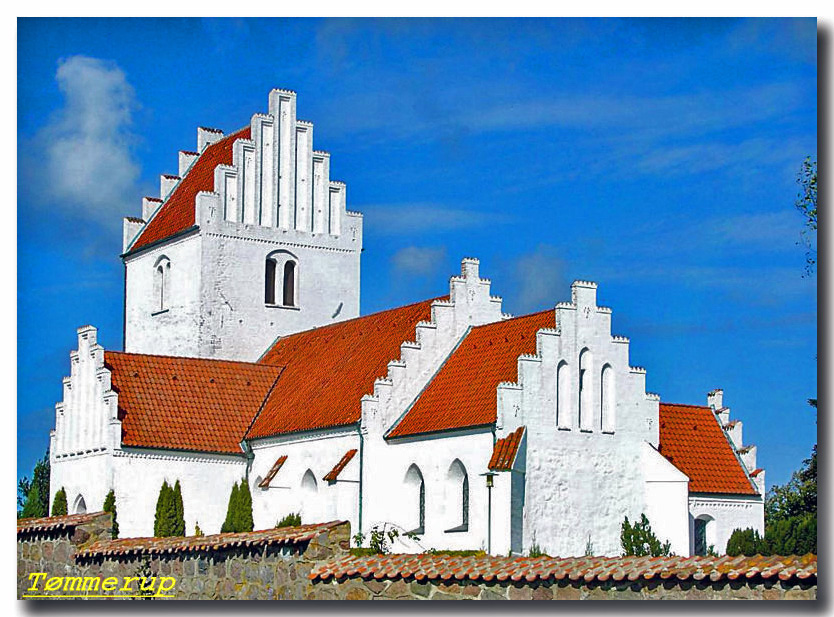 덴마크 칼룬보르(Kalundborg) 소재 퇴메럽 교회(Tømmerup Kirke) (출처: 위키미디어커먼즈 CC BY-SA Bococo)