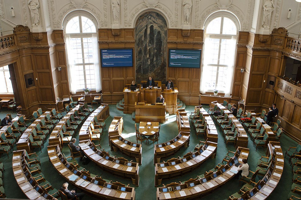 덴마크 국회 의석(출처: 위키미디어커먼즈 CC BY Johan Wessman)